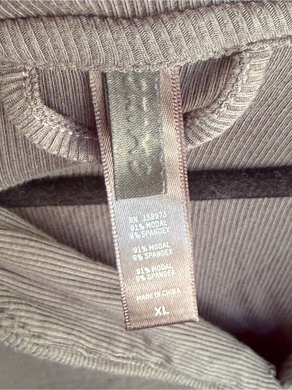 SKIMS Gray Button-Down Ribbed Long Sleeve Top - Picture 2 of 3